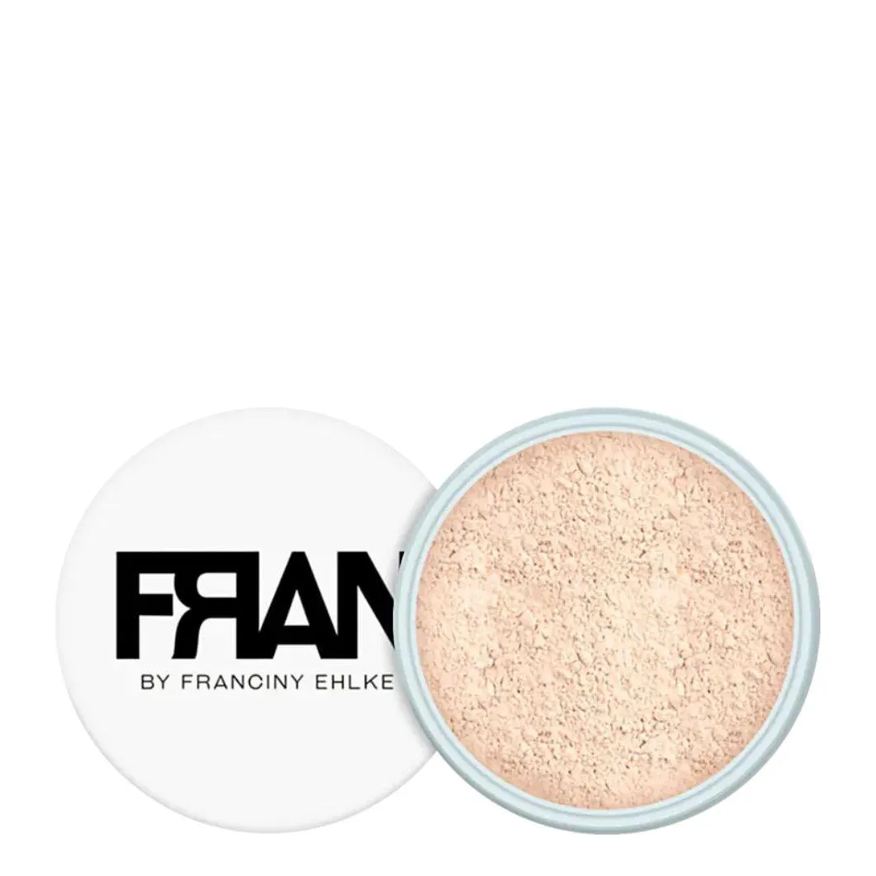 Franciny Ehlke Po Facial Solto Plush 1